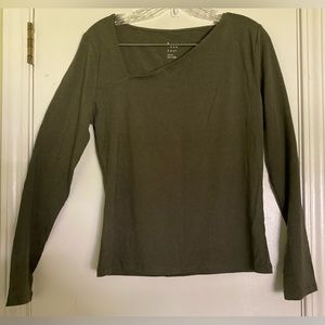 long sleeve shirt for women M